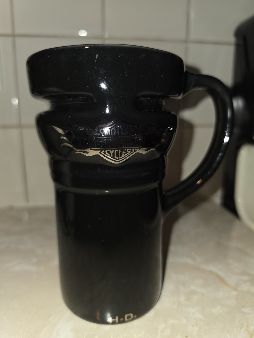 Vintage Harley-Davidson Black Gloss Ceramic Travel Mug With No Lid with Logo